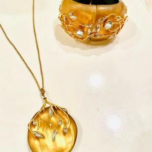 Rare Vintage “Coral” Alex Bittar Gold Lucite cuff bracelet and necklace set